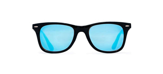 Klassische Sonnenbrille „ken“ mit glänzend schwarzem Rahmen und blau verspiegelten Gläsern von KLEYES, jetzt bestellen und versandkostenfrei kaufen.